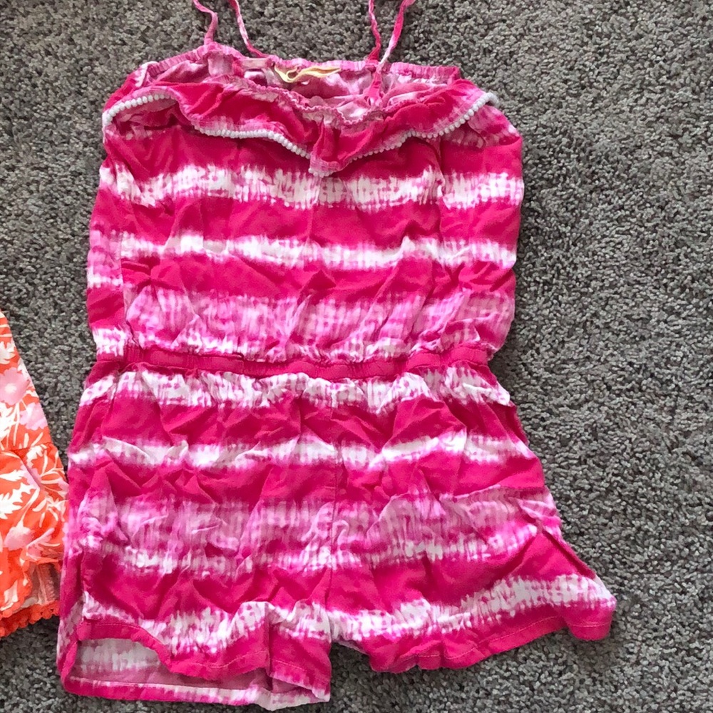 Tank tops - Picture 2 of 3